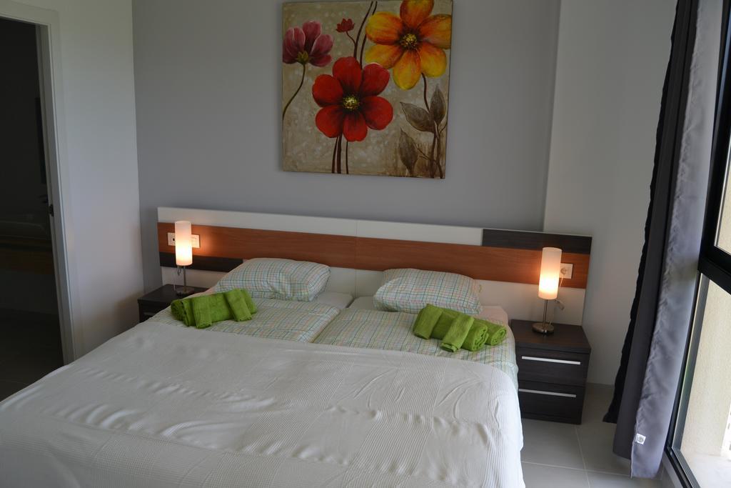 Apartamento Residencial Sabrina Oriola  Habitación foto